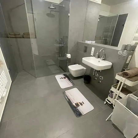 Genthiner 2 Берлин